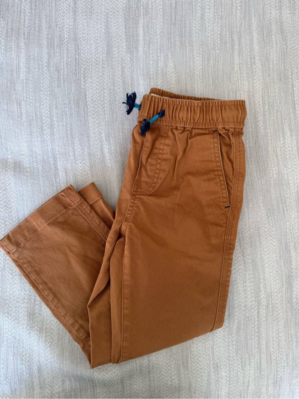 Mini Boden Kids Rust Brown Pull-On Jogger Pants with Navy Drawcords